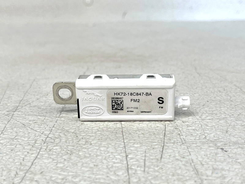 ⭐2014-2024 JAGUAR F-TYPE REAR RIGHT ANTENNA CONTROL MODULE UNIT OEM LOT2620