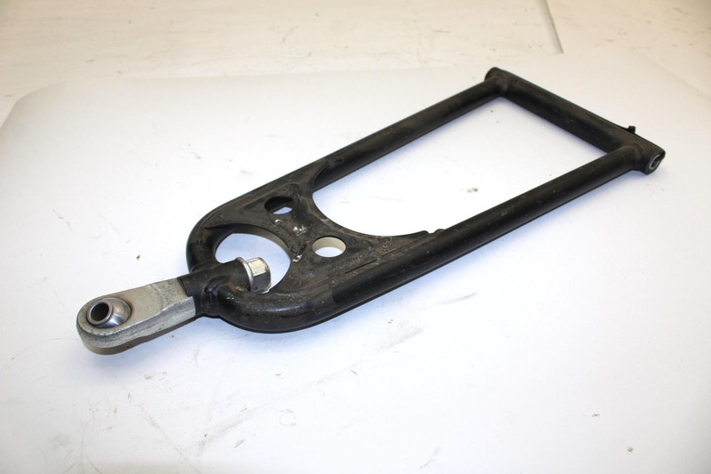 2007 Yamaha Phazer Mountain Oem Front Upper Right A Arm 8GP-23550-01-P1 SY74