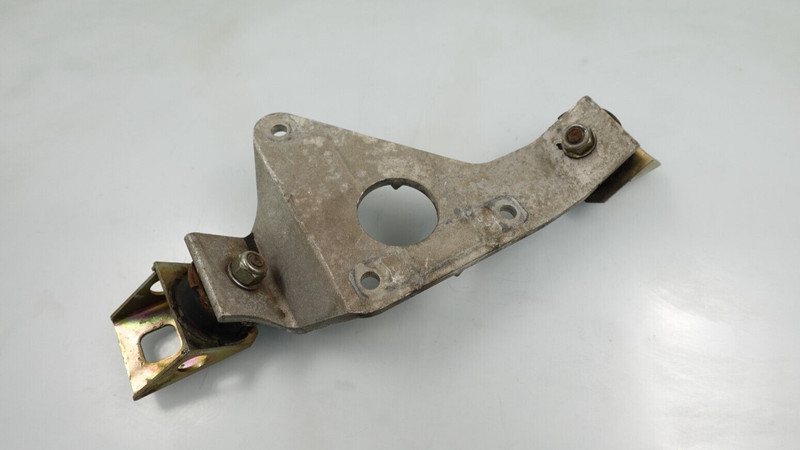 1994 Ski-Doo Mach Z Triple 779 / 780 OEM PTO Engine Support Mount 512047500