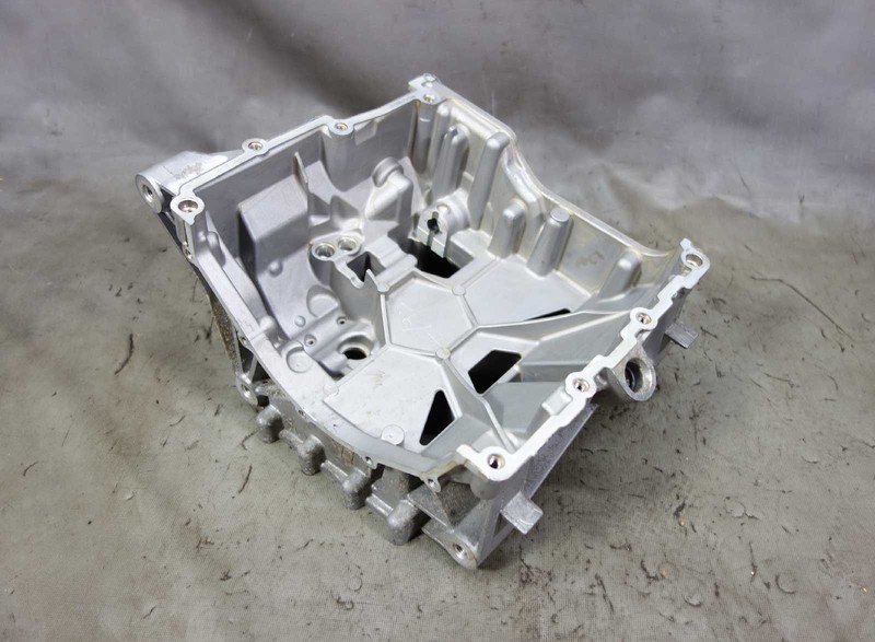 2014-2017 BMW i01 i3 Rex Range Extender Gas Engine Lower Engine Block Crankcase