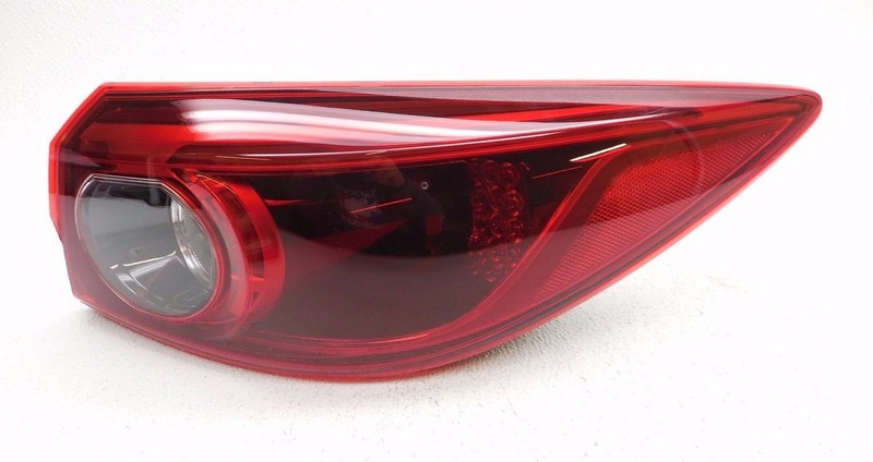 OEM 2013 Mazda 3 Sedan Rear Right LED Tail Lamp Tail Light Lens Chip!