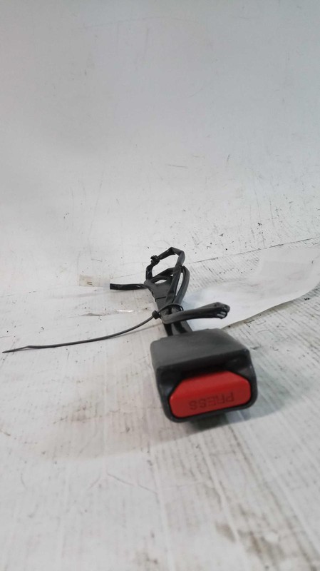 2019 Nissan Rogue Sport Blue OEM Seat Belt 4DR Used 94K Miles NJ25-17398-436335