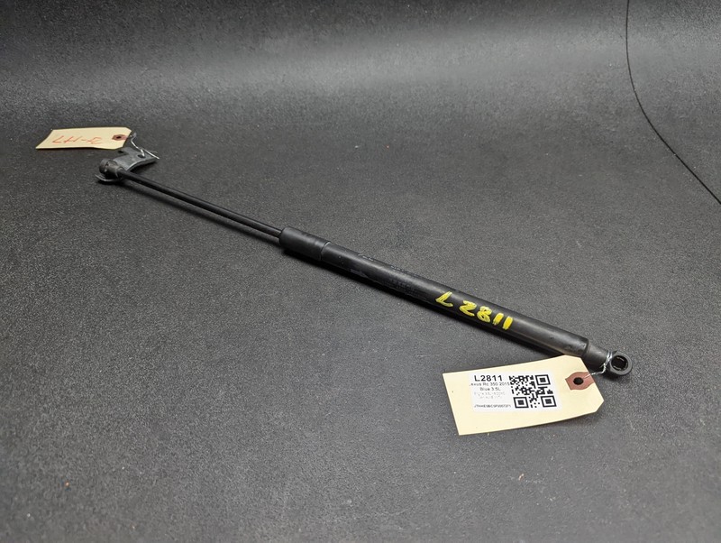 Left Hood Lift Support Shock Strut 2015 Lexus RC350 53450-0W250 2016-2020 2021