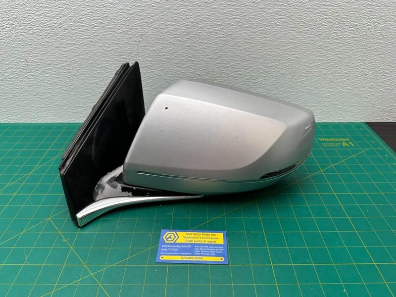 16-19 CADILLAC XTS - LEFT DRIVER SIDE REAR VIEW DOOR MIRROR Silver GAN OEM
