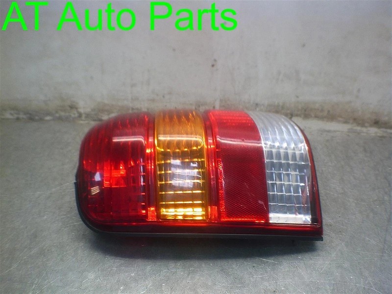 2001-2007 Ford Escape Driver Left Tail Light Oem Brake Lamp OEM 6L8Z-13405-DA