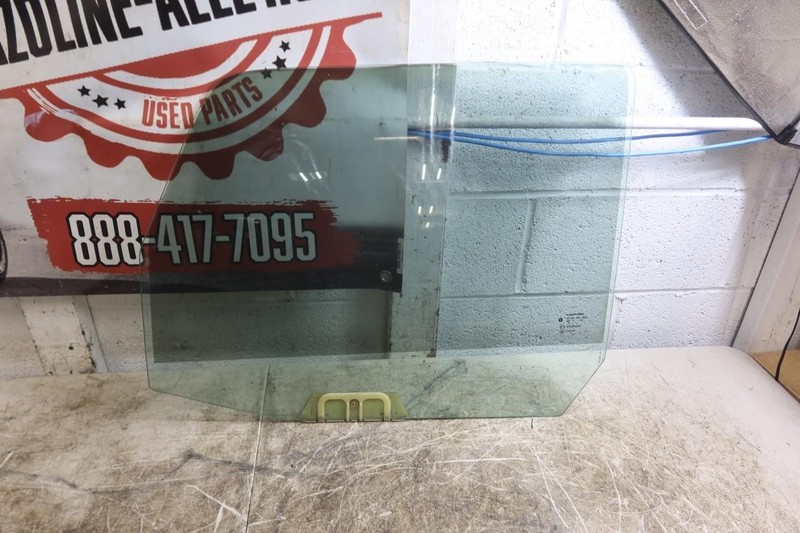 2007-2018 Jeep Wrangler JK OEM Front LH Left Driver Door Glass 55395249