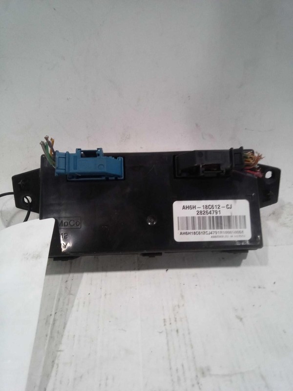 2010 Lincoln MKZ A/C Temperature Control Module OEM 171101 40K Miles
