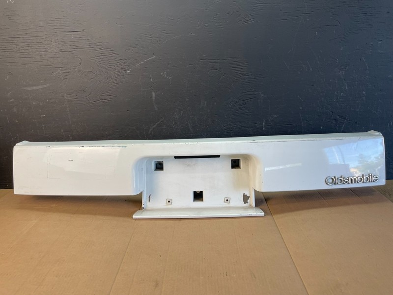 1989 to 1991 Oldsmobile Cutlass Rear Body Finish Panel Trim Trunk AC2103 DG