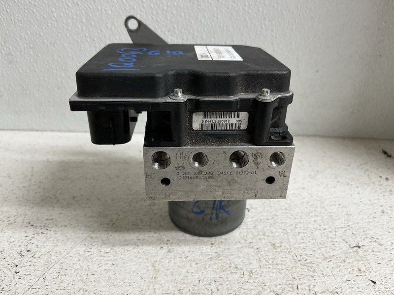 2012-2015 BMW X1 ABS Anti Lock Brakes Pump Brake Actuator & Modulator Module Oem