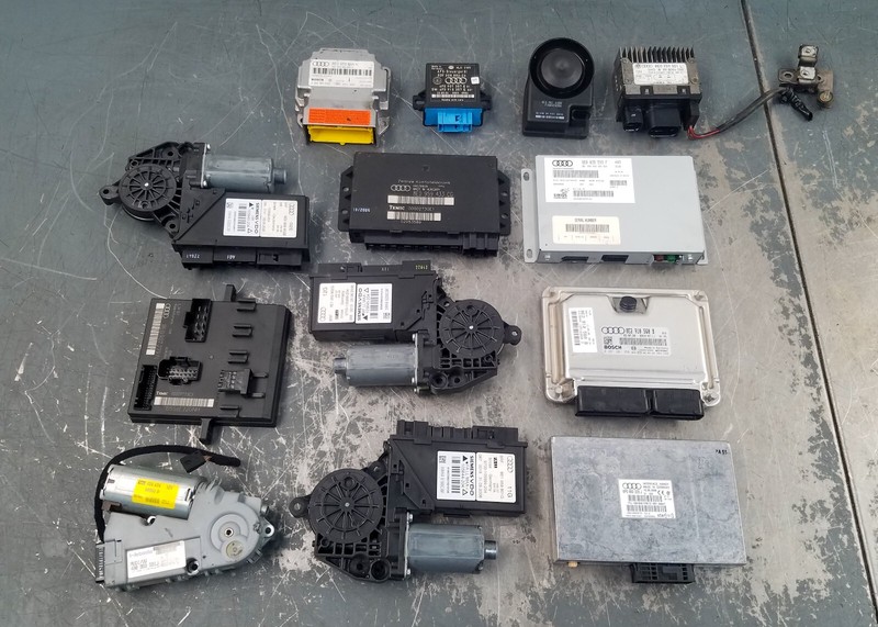 2007 Audi S4 B7 Body Control Modules #5275 M4