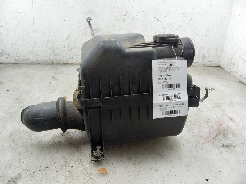01 02 03 04 TOYOTA SEQUOIA SR5 4.7L AIR CLEANER