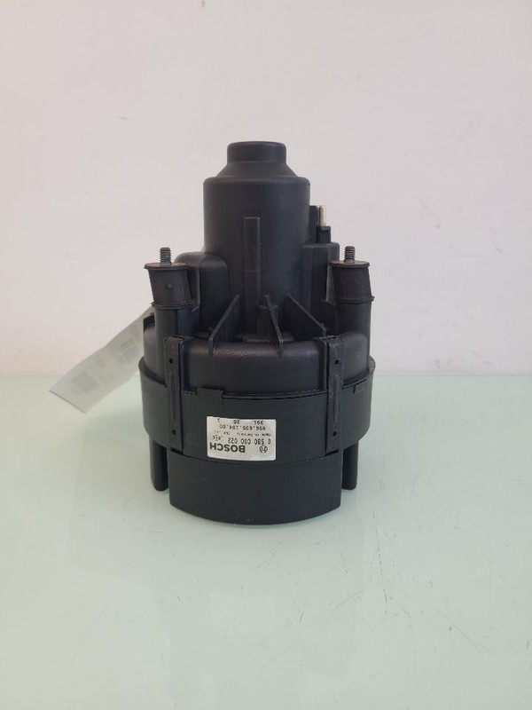 Air Injection Pump 996 Model Excluding Turbo Fits 00-05 PORSCHE 911 583261