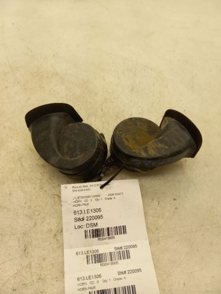 03 04 05 06 07 08 09 Lexus GX470 Horn Pair