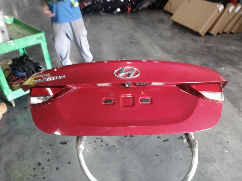 2016 Hyundai Elantra Deck Lid Trunk Lid Red OEM Good Condition, Chip