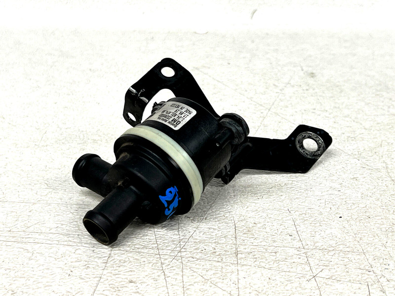⭐2016-2019 CADILLAC CT6 HVAC A/C HEATER AUXILIARY COOLANT WATER PUMP OEM LOT2562