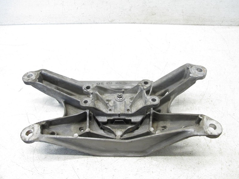 10-17 AUDI B8 S4 8T S5 3.0 RS5 4.2 TRANSMISSION CROSSMEMBER BRACKET OEM 022025