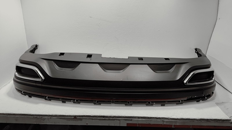 2021-2025 Volkswagen Atlas SE SEL Rear Bumper Lower Cover DAMAGED OEM