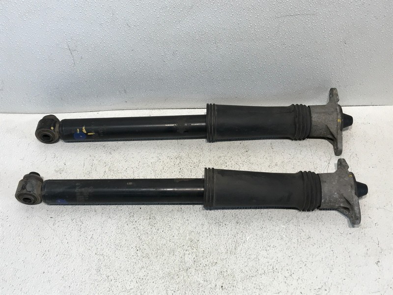 09-12 Hyundai Genesis Rear Left Right Suspension Shock Absorber Strut Pair OEM