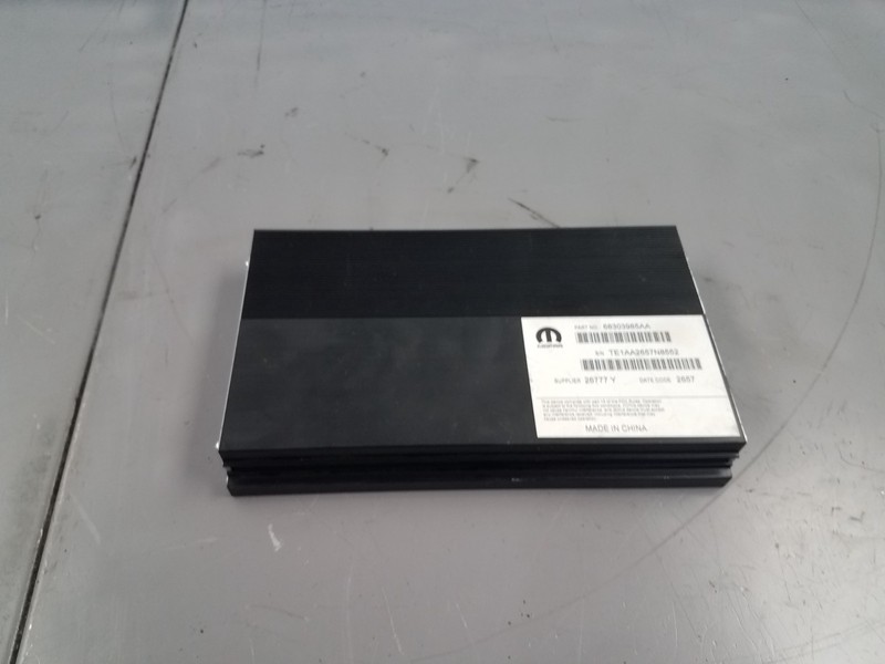 2018 Ram 3500 Laramie DRW Diesel 4x4 OEM Amplifier #5222 V10