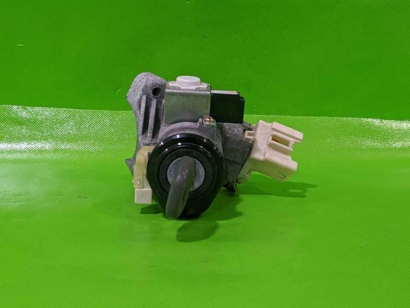 05-11 TACOMA IGNITION SWITCH CYLINDER HOUSING W/KEY OEM 4440-5