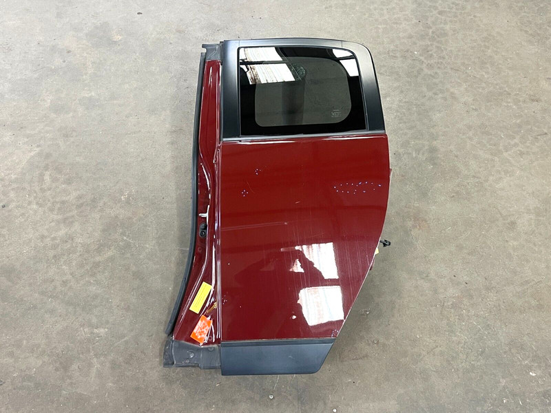 ⭐07-14 TOYOTA FJ CRUISER REAR LEFT DRIVERS EXTERIOR DOOR PANEL RED OEM LOT2554