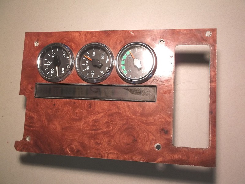 INTERNATIONAL WATER/OIL/VOLTS GAUGE CLUSTER 3571295C91 POLLAK 32275-01 FREE SHIP