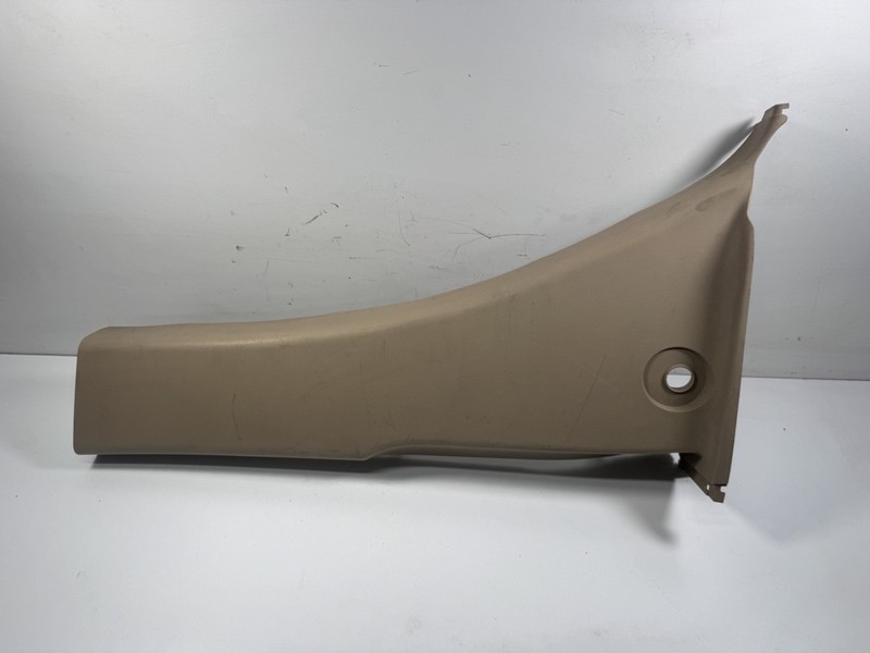 05-010 Honda Odyssey Left Lower Pillar Post Trim Set Beige 84171-SHJ-A01 OEM