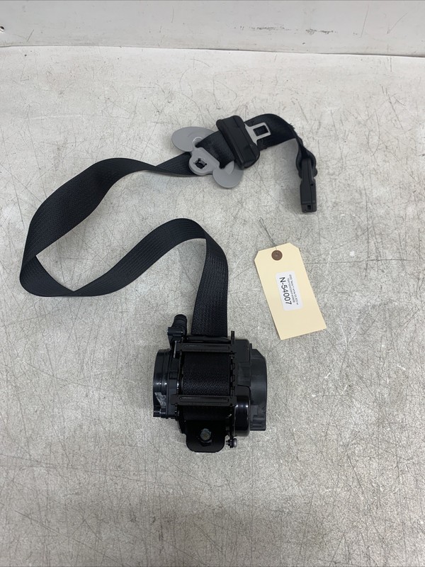 20-23 Tesla Model Y Front Right Seat Belt Retractor 1493783-01-C 54007 B15