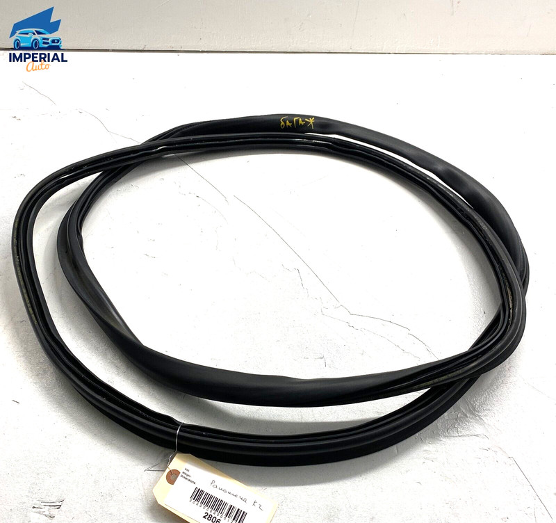 PORSCHE PANAMERA 2010-2016 TAILGATE LIFTGATE REAR TRUNK WEATHERSTRIP SEAL OEM