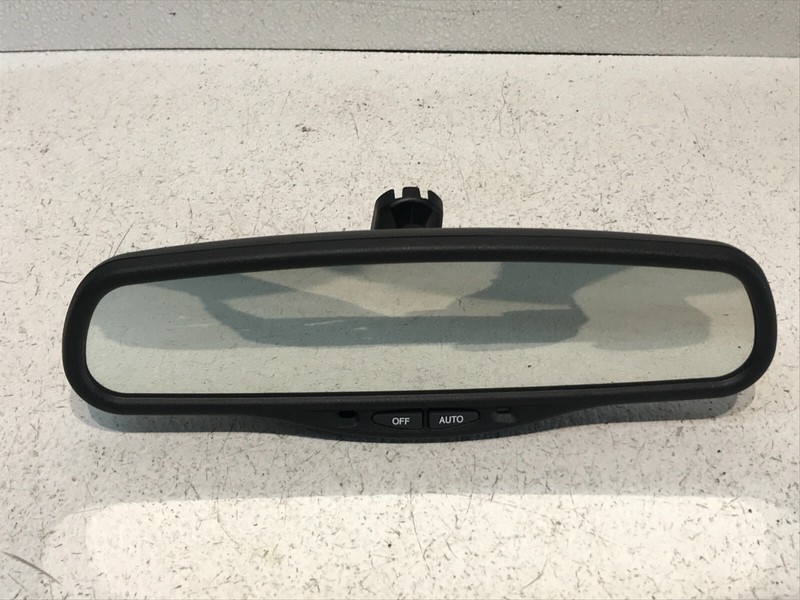 2001-06 Toyota Highlander Interior Rear View Mirror OEM E11015306