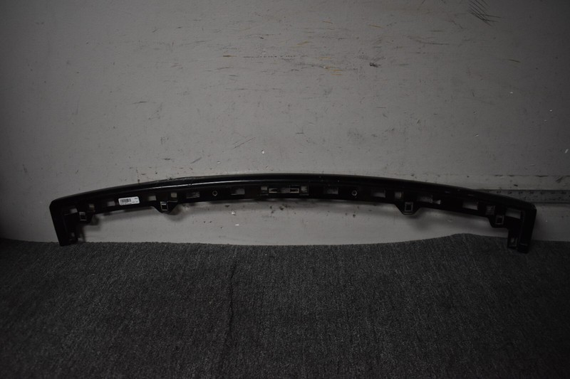 2017-2020 JEEP GRAND CHEROKEE REAR BUMPER SILL SCUFF STEP PAD FACTORY OEM