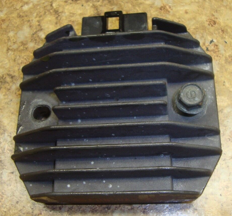 2001 Yamaha YZFR6 YZFR 6 YZF R6 R YZFR600 Voltage Regulator Rectifier Electrical