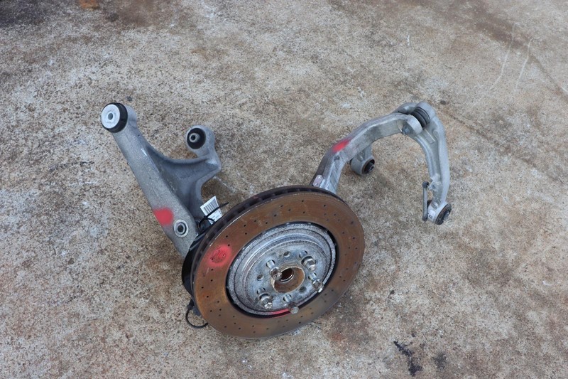 2014-2020 MASERATI QUATTROPORTE AWD FRONT RIGHT SPINDLE KNUCKLE HUB ASSY OEM