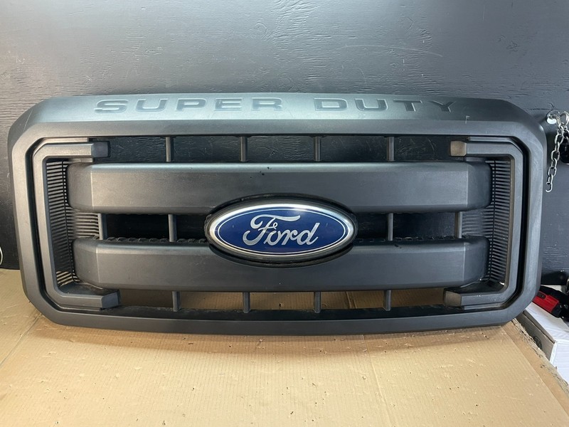 2011 to 2016 Ford Super Duty F250 F350 Front Upper Grill Grille OEM AE3617 DG