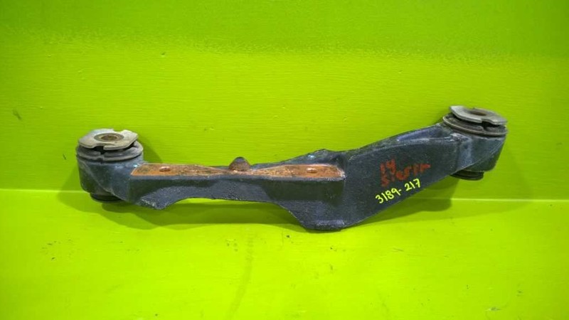 07 08 09 10 11 12 13 14 SIERRA FRONT LEFT DIFFERENTIAL CARRIER BRACKET 3189-217