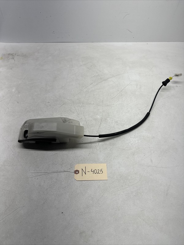 20-23 Tesla Model Y rear left door latch lock actuator 1500674-00-B 4025 B90