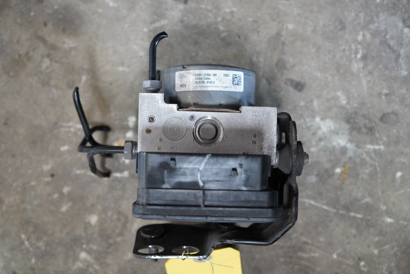 2014-2016 LINCOLN MKZ HYBRID ABS PUMP DG98-2C555-BD OEM