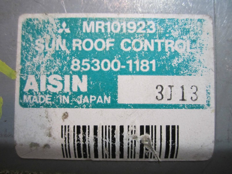 SUNROOF SUN ROOF MOTOR COMPUTER CONTROL RELAY 85300-1181 MR101923 94-98 GALANT