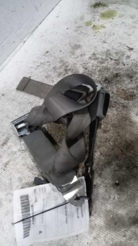 2015 Chevrolet Silverado 2500 Seat Belt OEM White 195K Miles - 84531738