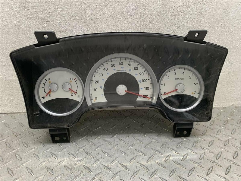 2008 DODGE DURANGO SPEEDOMETER ODOMETER CLUSTER 198K MILES OEM 257-05082