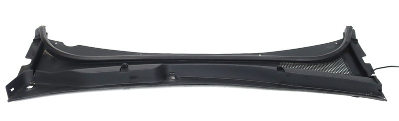 2014-2019 Cadillac CTS-V Sedan Windshield Wiper Cowl Black Front Panel OEM Used