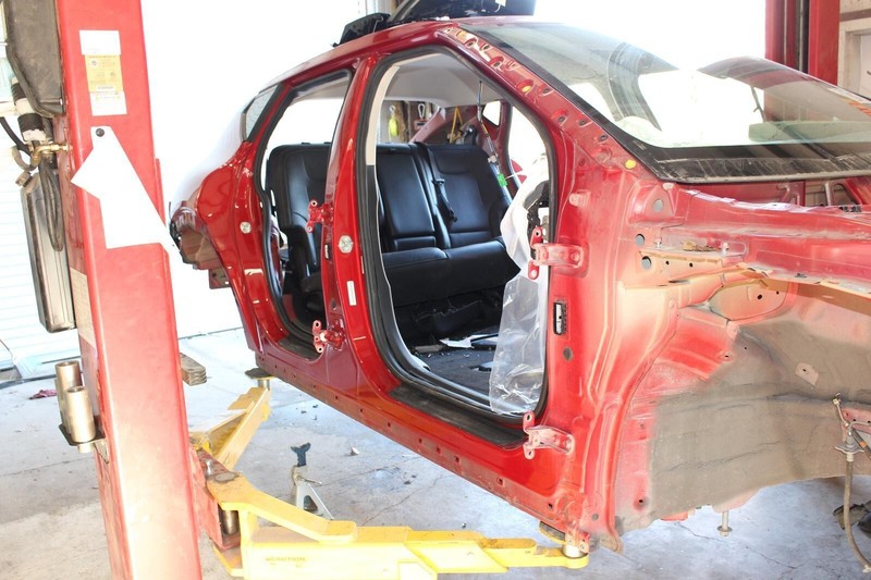 22-23 Kia EV6 Passenger Right Side Rocker and Post Cut