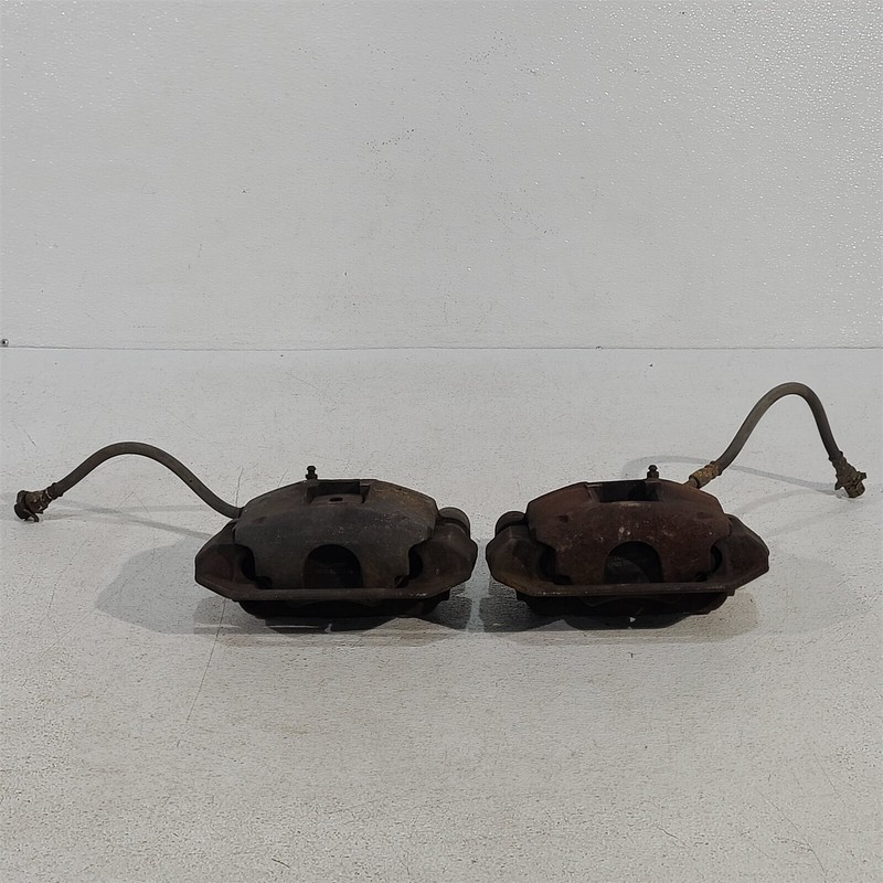 94-95Ford Mustang Front Brake Calipers Lh Rh Set Aa7160
