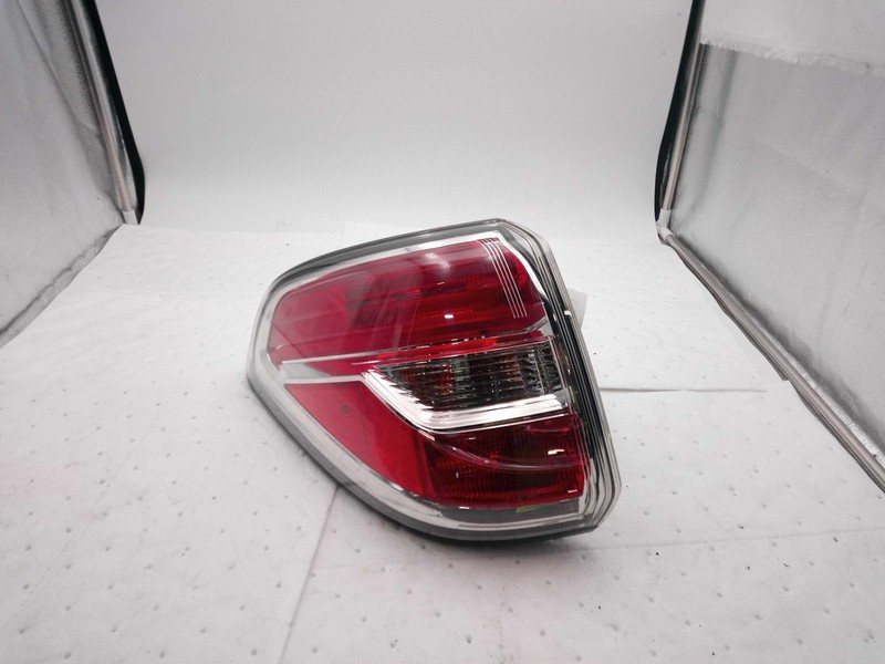 2018 Nissan Armada Left Tail Light Assembly OEM Used 453992 115K Miles
