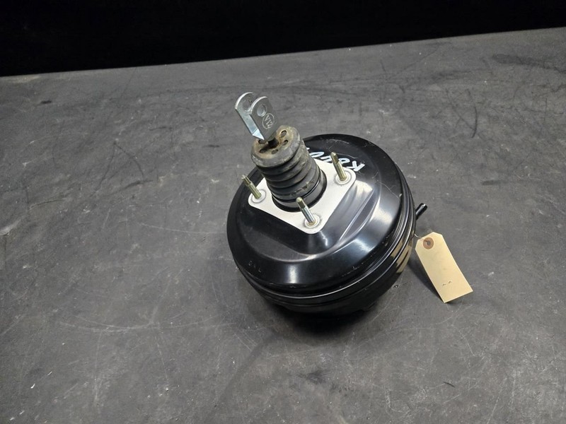 Power Brake Booster 2022 Kia Stinger 58500-J5330 2018 2019 2020 2021 2023