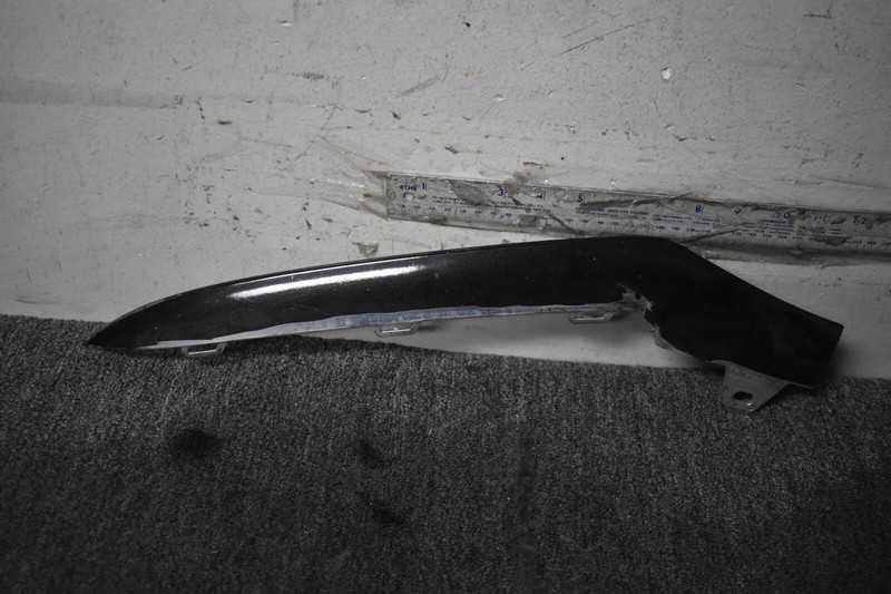 2014-2016 MERCEDES BENZ E350 4MATIC FRONT LEFT MOLDING FACTORY OEM