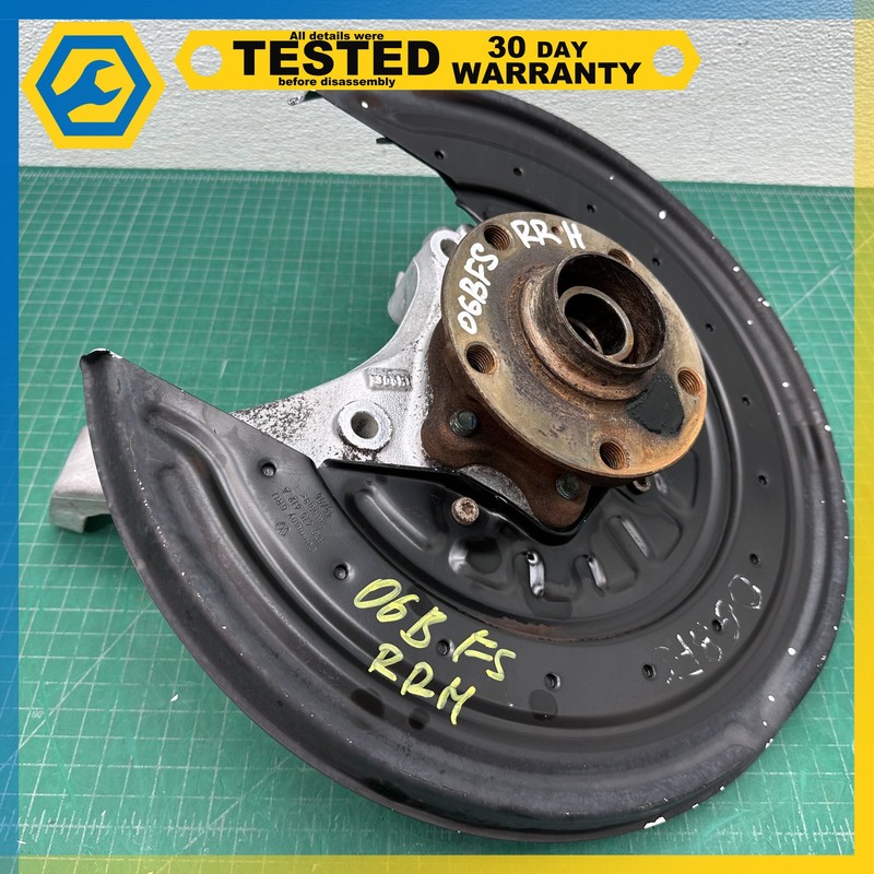 06-12 BENTLEY Flying Spur REAR RIGHT PASSENGER SIDE SPINDLE KNUCKLE W/ HUB OEM