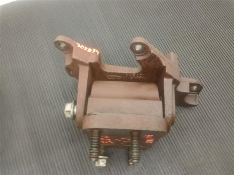 11-16 Ford F250SD F350SD 6.2L Right Support Mount Bracket OEM BC3Z-6038-C