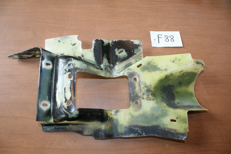 1986 Kawasaki KDX 200 Rear Shock Inner Fender Splash Guard 86 C