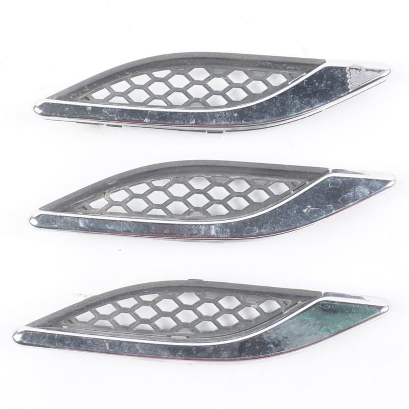 2014 - 2019 Maserati Ghibli Front Right Fender Vent Grille Trim Set OEM